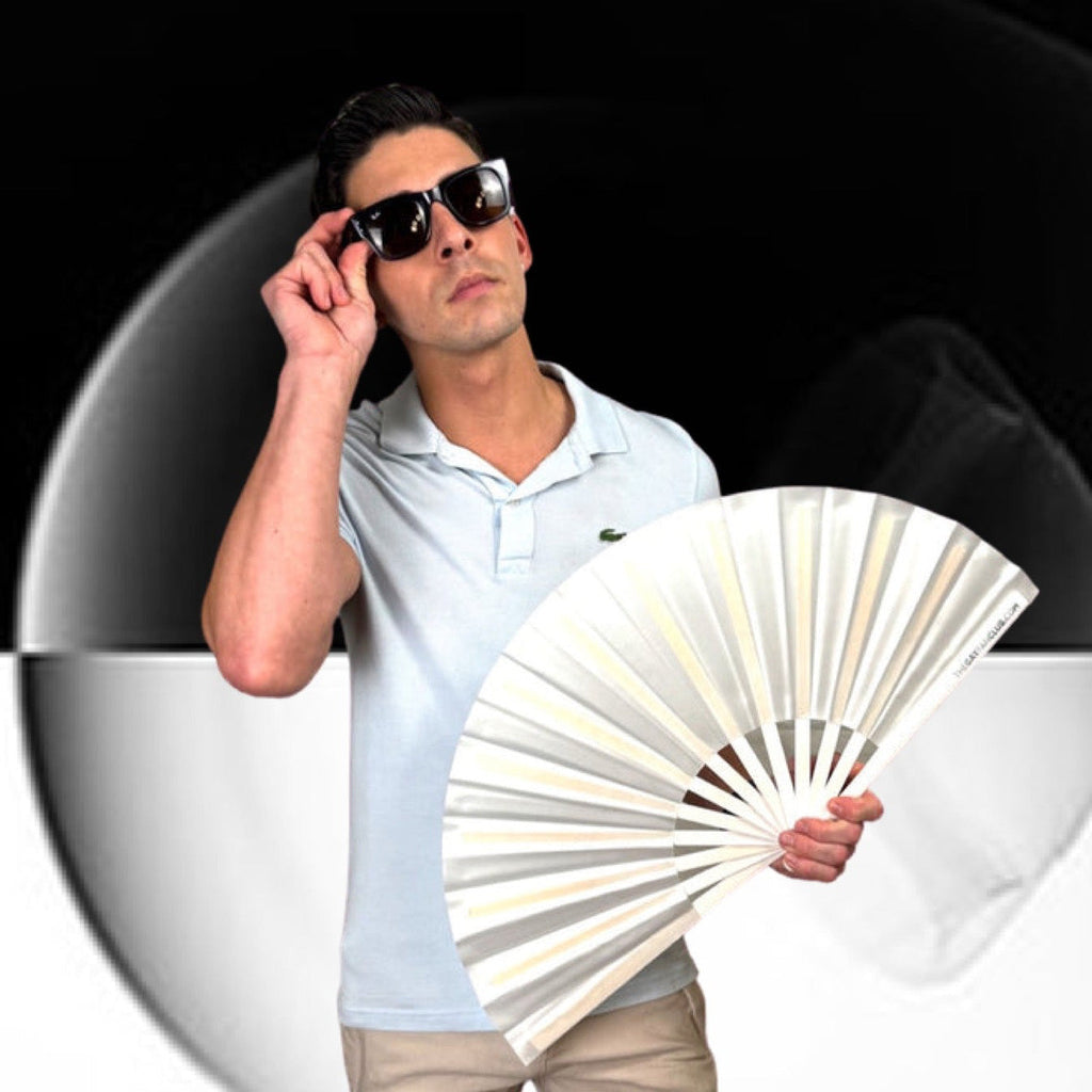 The White Fan (UV)